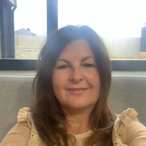 Meet your Posher, Marnie